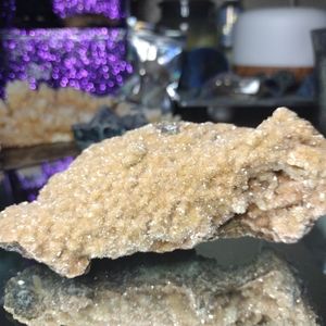 Druzy Apophyllite with calcite crystal